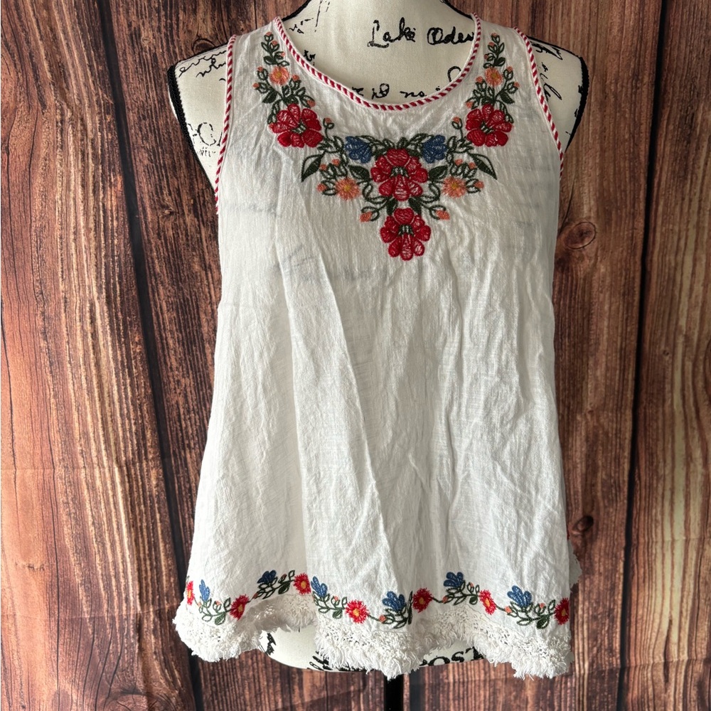 Max Studio White Tank Embroidered Flowers